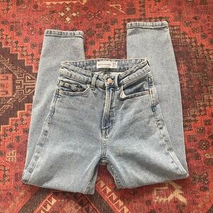 Stradivarius Women's Light Blue skinny mom jeans